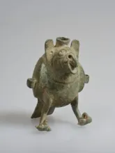 青銅　鴟鴞形水滴